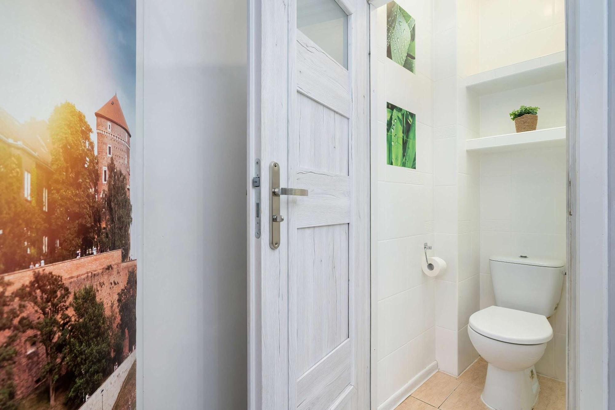 Bright Near Old Town And Wawel By Renters Apartament
